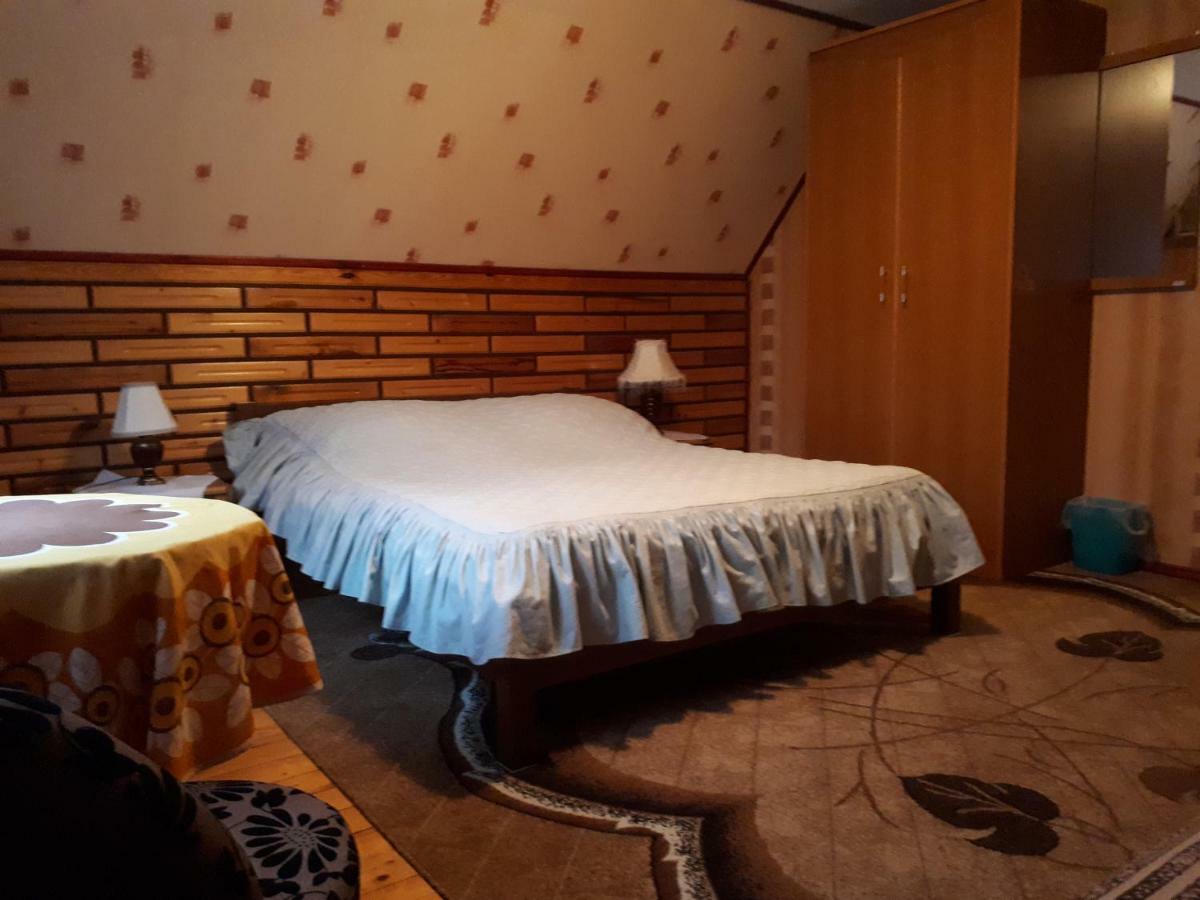 Olsik Apartamento Białowieża Exterior foto