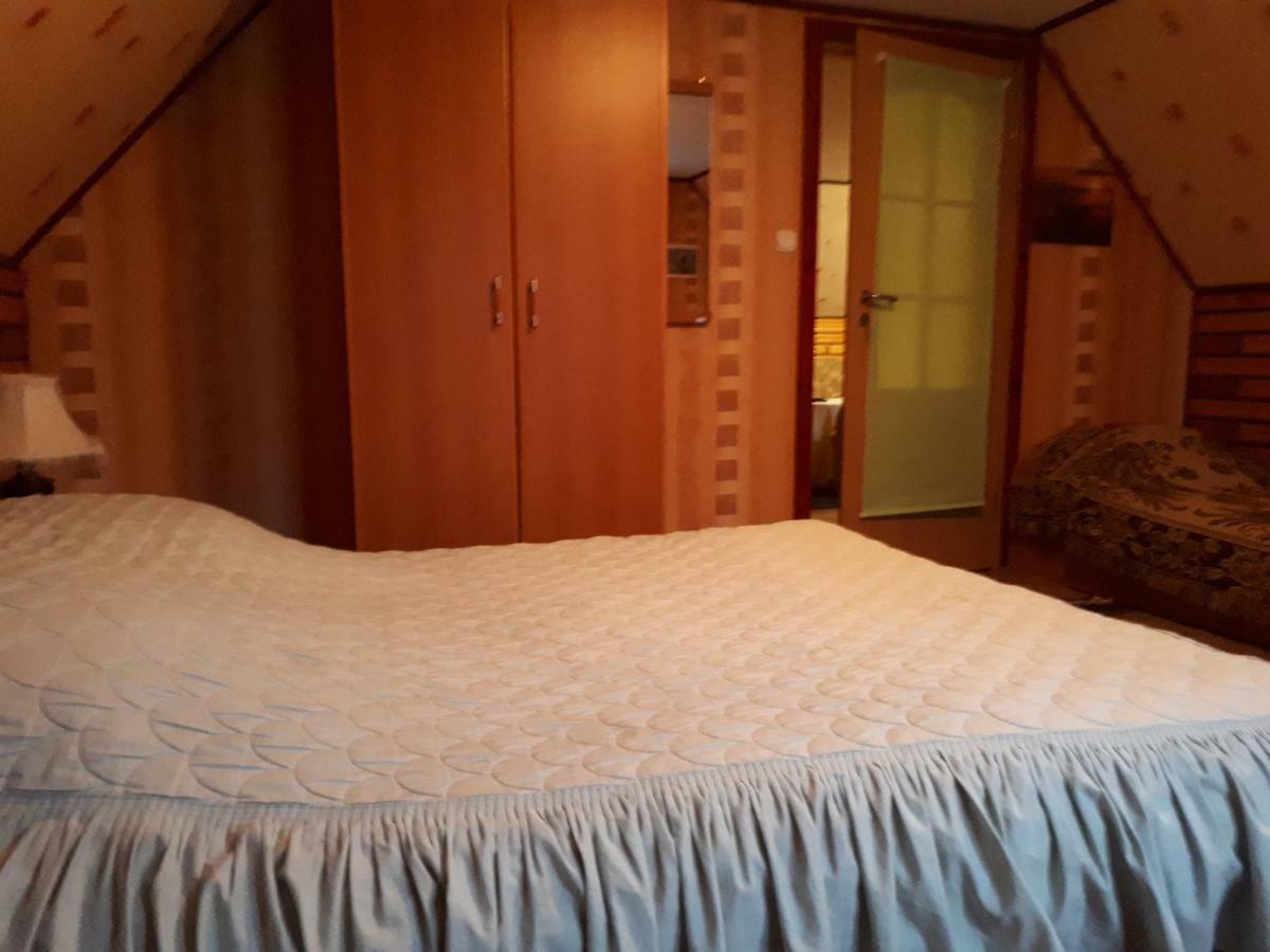 Olsik Apartamento Białowieża Exterior foto